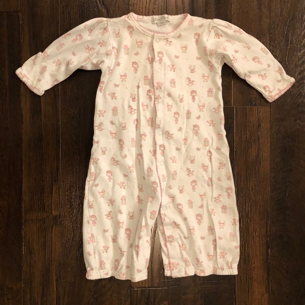 Kissy kissy snap gown or pant outfit